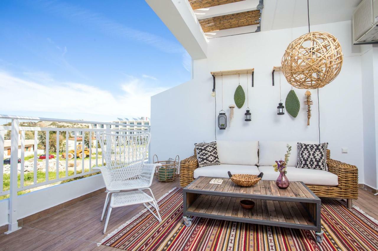 Euphoria Luxury Apartment ファリラキ エクステリア 写真
