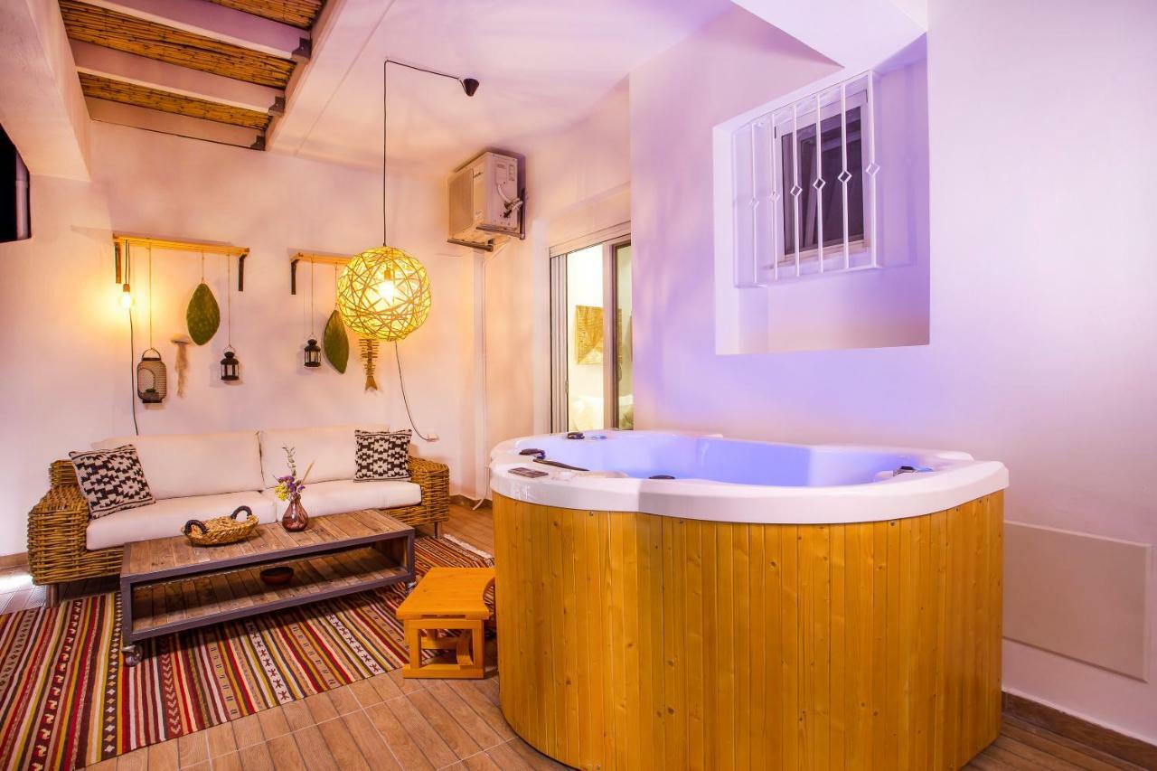 Euphoria Luxury Apartment ファリラキ エクステリア 写真