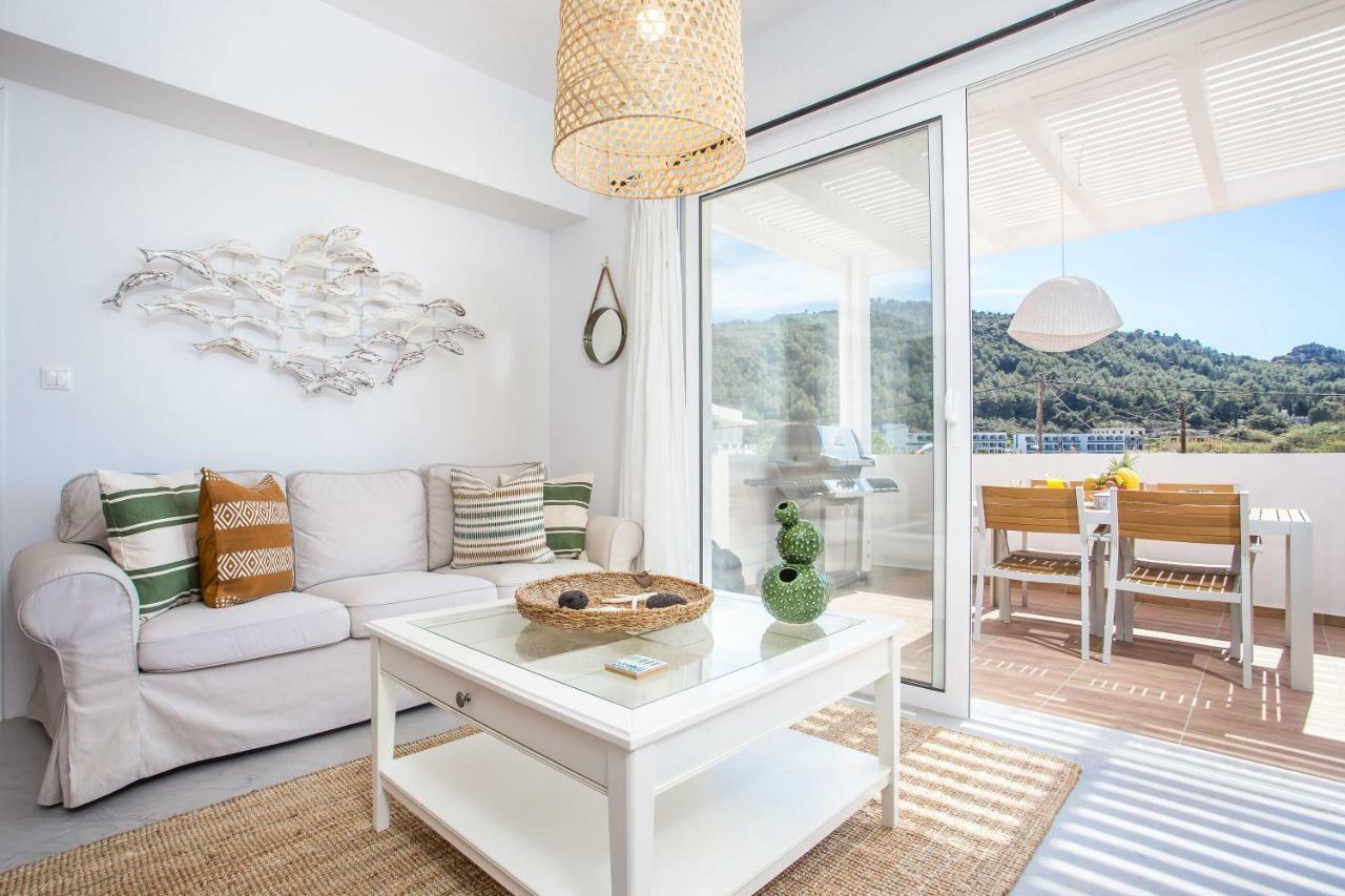 Euphoria Luxury Apartment ファリラキ エクステリア 写真